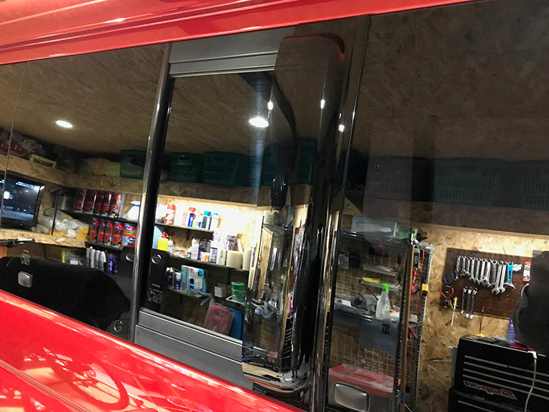 JDM TOYOTA HIACE 200 Commuter Ventury Wind deflectors for rear side window (*Sold as 1pcs) - RHD parts [200K-1P-DS]