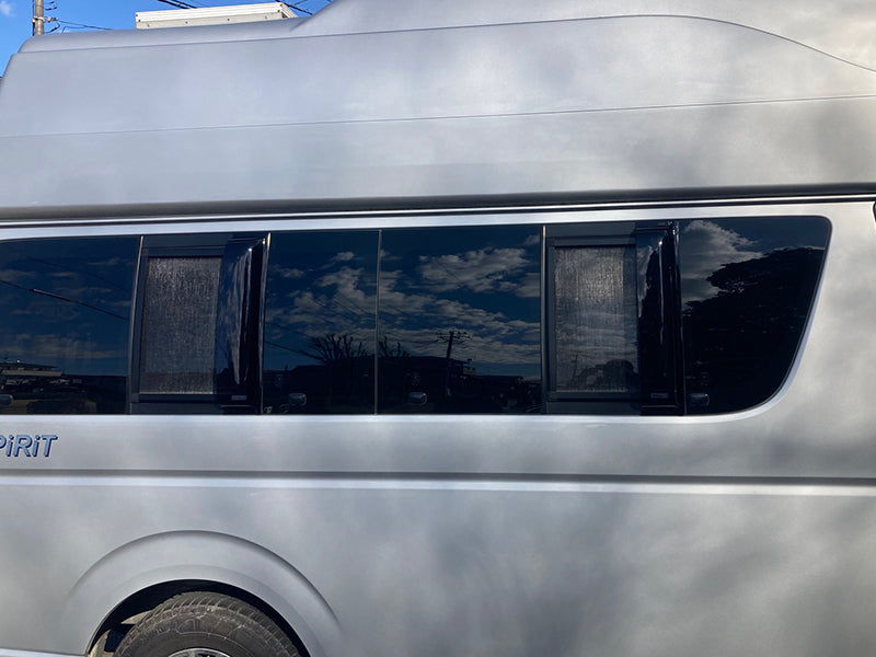 JDM Hiace Commuter Ventury HIACE 200 series BUG MESH SCREEN with Weather guard 1P - RHD parts [200K1G-Mesh2pamd]