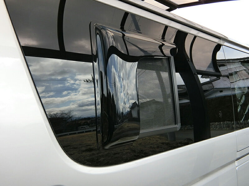 ハイエース200系 網戸 小窓 バイザー 4型以降 片側 パーツ [200k-amd