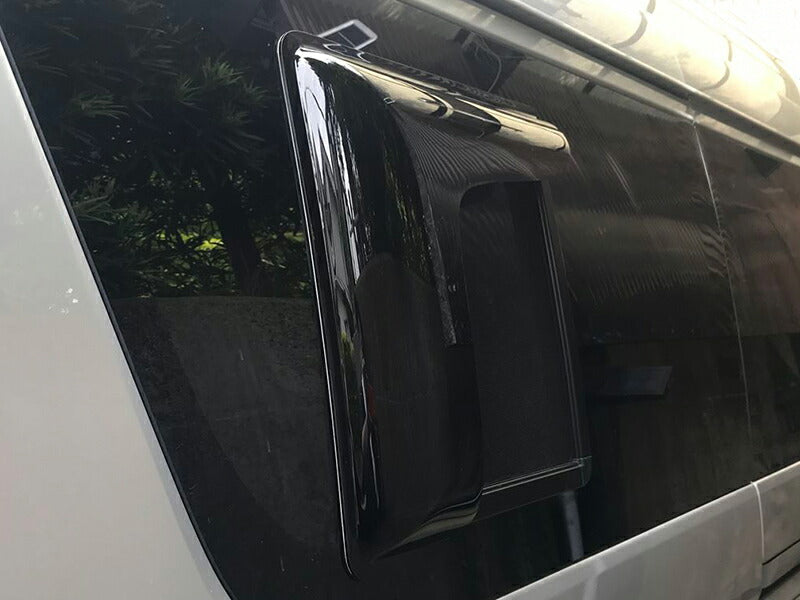 ハイエース200系 網戸 小窓 バイザー 4型以降 片側 パーツ [200k-amd-ds-1p]