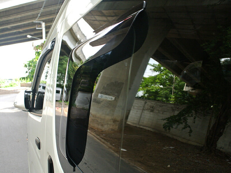 JDM TOYOTA HIACE 200 Commuter Ventury Rear Window Side Wind deflectors Window Visor (*sold as pair) - RHD parts [200k-kmd-ds]