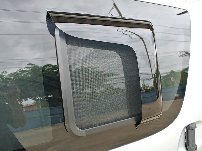JDM Hiace Commuter Ventury HIACE 200 series BUG MESH SCREEN with Weather guard pair - RHD parts [200k4G-MeshAmd-LR]