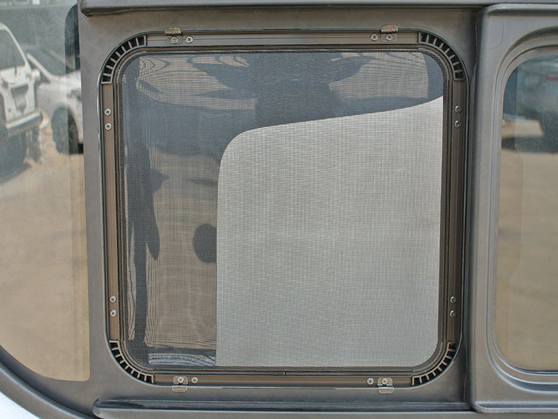 JDM Hiace Commuter Ventury HIACE 200 series BUG MESH SCREEN with Weather guard pair - RHD parts [200k4G-MeshAmd-LR]