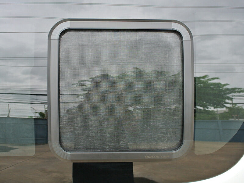 JDM Hiace Commuter Ventury HIACE 200 series BUG MESH SCREEN 2 pieces - RHD parts [200k4G-Mesh-2p]