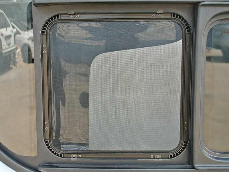 JDM Hiace Commuter Ventury HIACE 200 series BUG MESH SCREEN with Weather guard 1 piece - RHD parts [200k4G-MeshAmd-1p]
