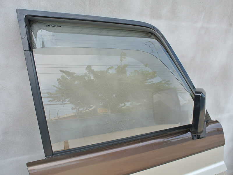 JDM TOYOTA LAND CRUISER 70 series / J70 (*for 3 door model) Wind deflectors Window Visor - RHD parts [GRJ7-BIG-LS-sh]