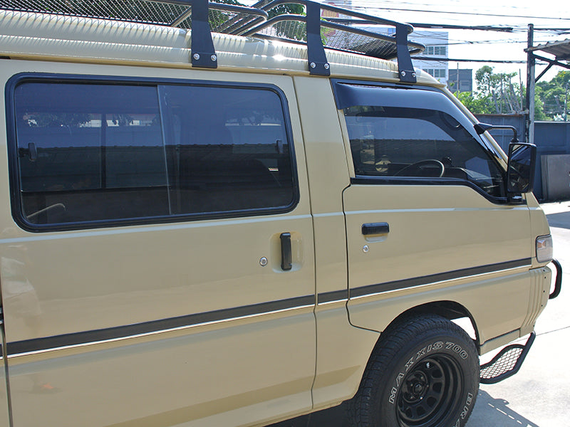 JDM Mitsubishi L300 / DELICA VAN / DELICA TRUCK Dark Smoke Wind deflectors Window Visor - RHD parts [L300-big-ds]