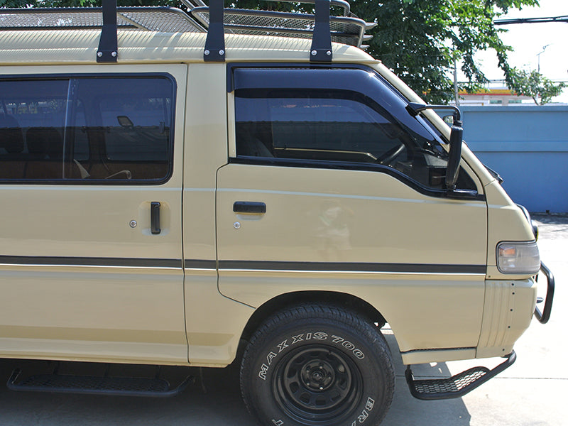 JDM Mitsubishi L300 / DELICA VAN / DELICA TRUCK Dark Smoke Wind deflectors Window Visor - RHD parts [L300-big-ds]