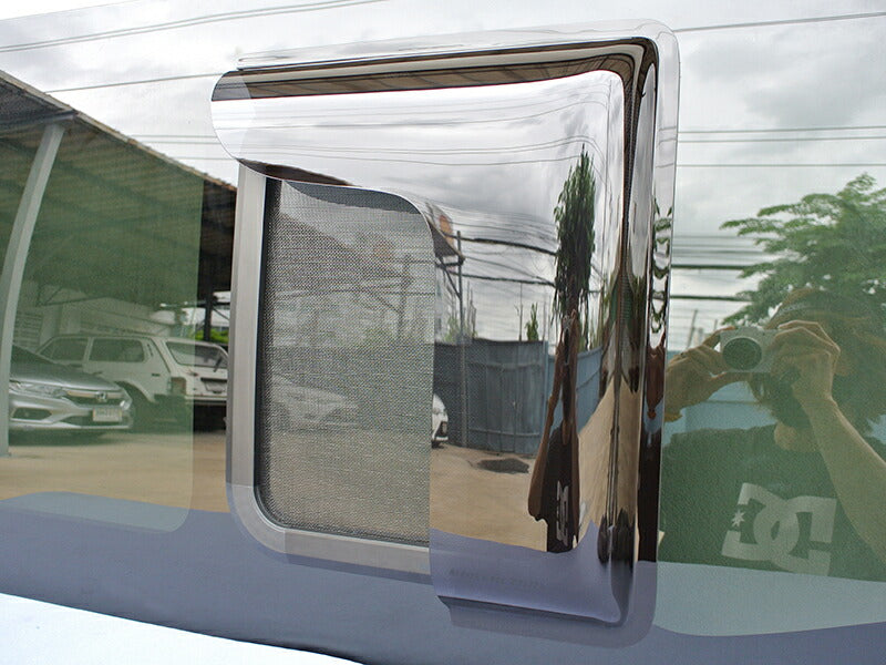 JDM NISSAN NV350 CARAVAN URVAN BUG MESH SCREEN 1 piece with weather guard - RHD parts [NV350-MeshAmd-1p]
