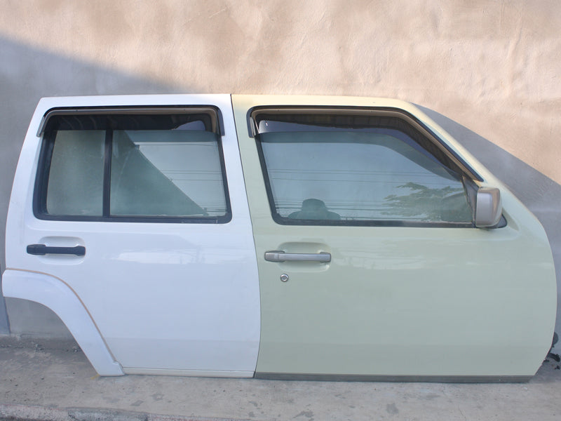 JDM Nissan Rasheen RB14 Wind deflectors Window Visor - RHD parts [rb14-big-ds]