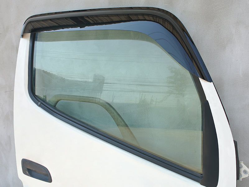 JDM TOYOTA CAMROAD TOYOACE DYNA Hino Dutro Y200 / U300 / U600 / C600 Japanese Truck Wind deflectors Window Visor - RHD parts [u300-big-ds]